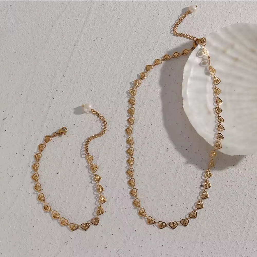 Gold Heart Necklace and Bracelet Set